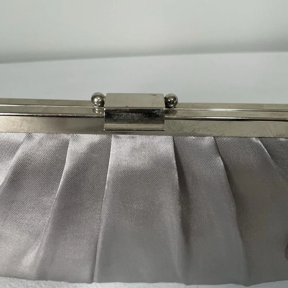 Jessica McClintock Vtg. Silk Clutch Purse Shoulder Bag Silver Gray Metal Clasp